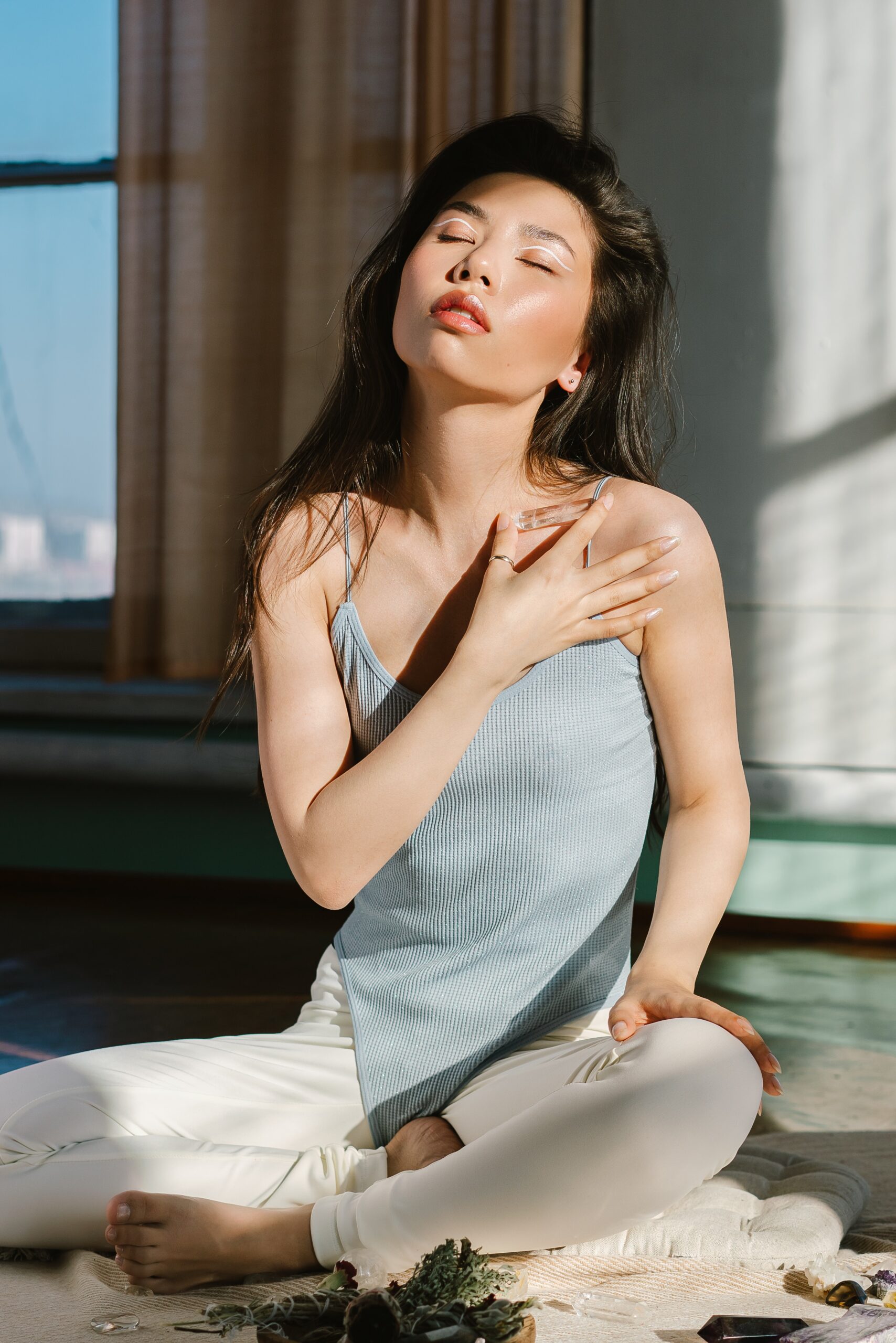 woman doing visualization meditation