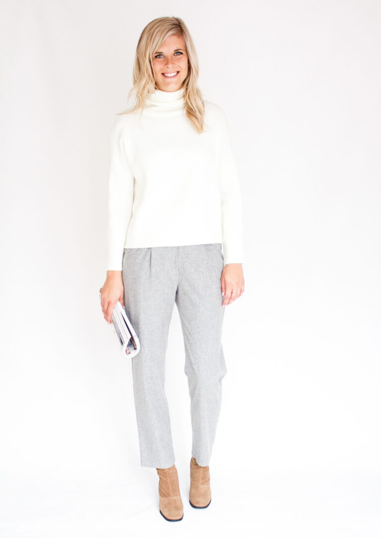 woman smiling with signs of emotional intelligence